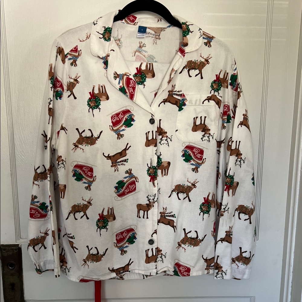 Old Navy White Reindeer Print Pajama set